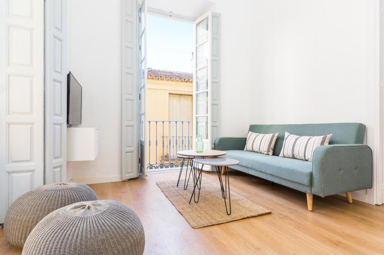 Suite Homes Apartamentos Plaza De La Merced Малага Экстерьер фото
