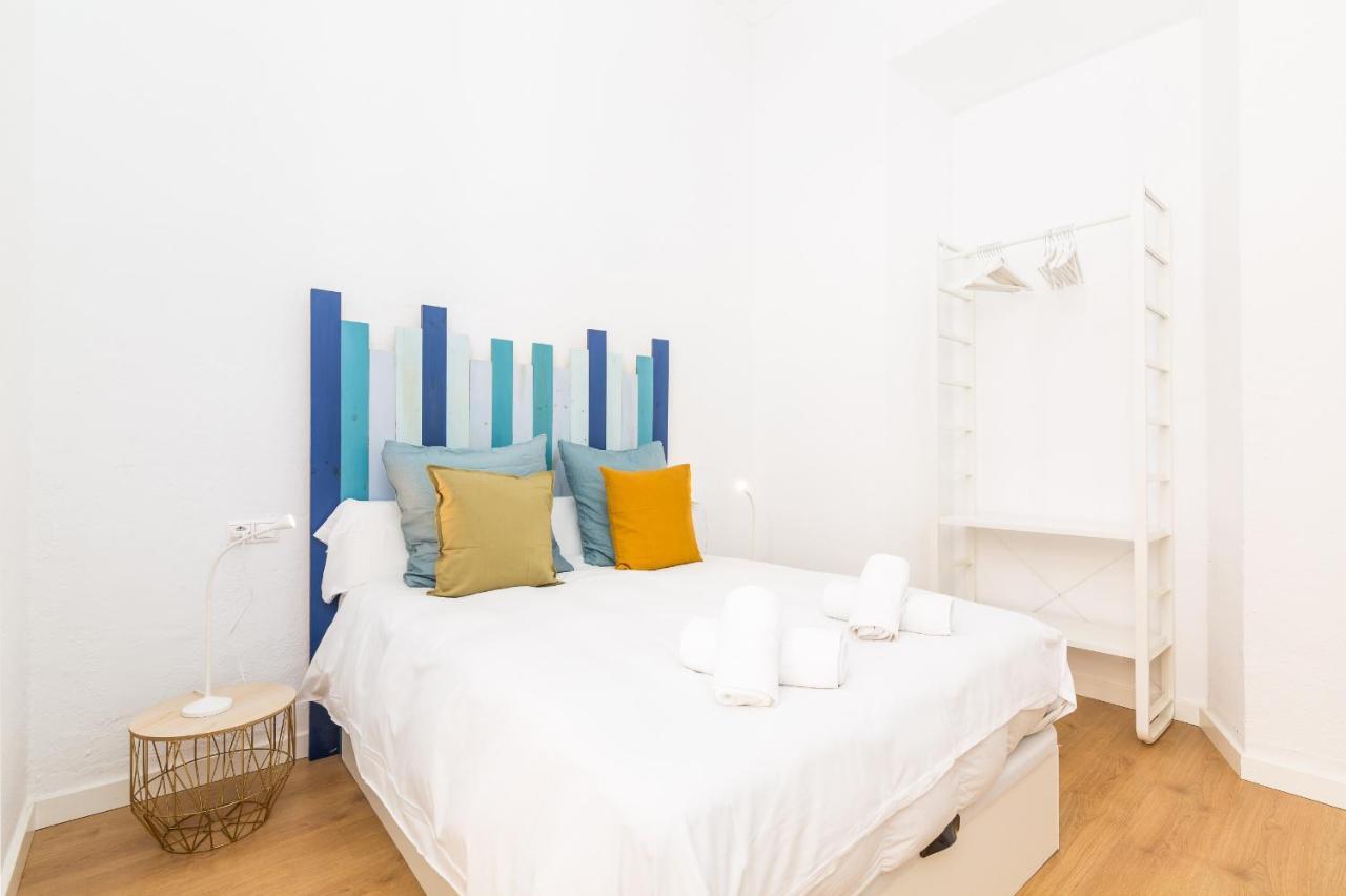 Suite Homes Apartamentos Plaza De La Merced Малага Экстерьер фото